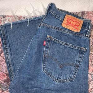 Levi’s Straight Leg Jeans 505 Medium wash
